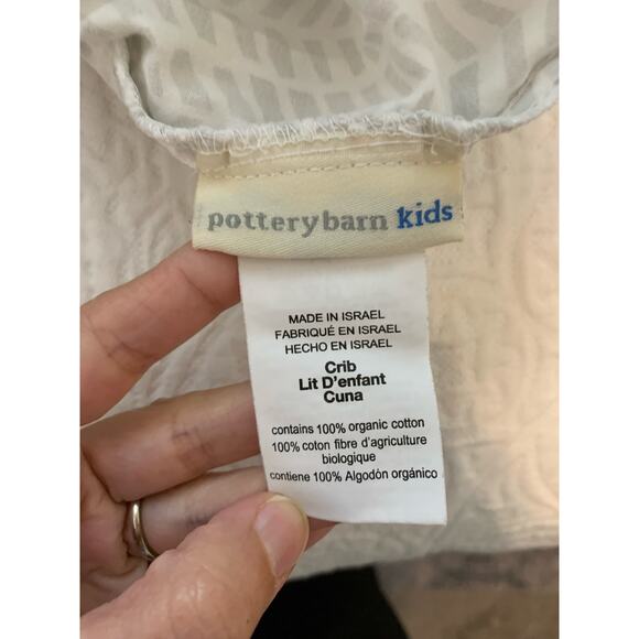 Pottery Barn Crib Sheets x4 (Elephants, Gray, Neutral) - Picture 2 of 6